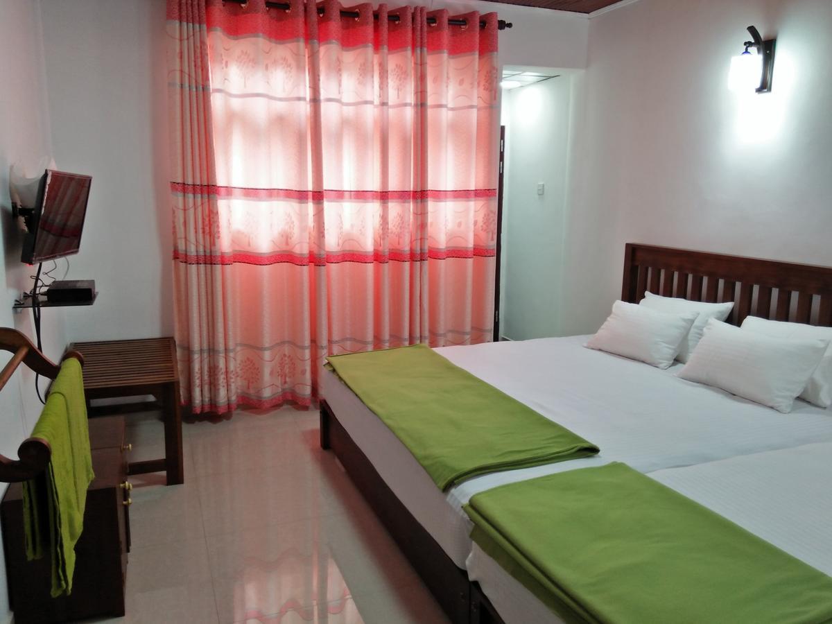 Shaa Lodge Tissamaharama Bagian luar foto