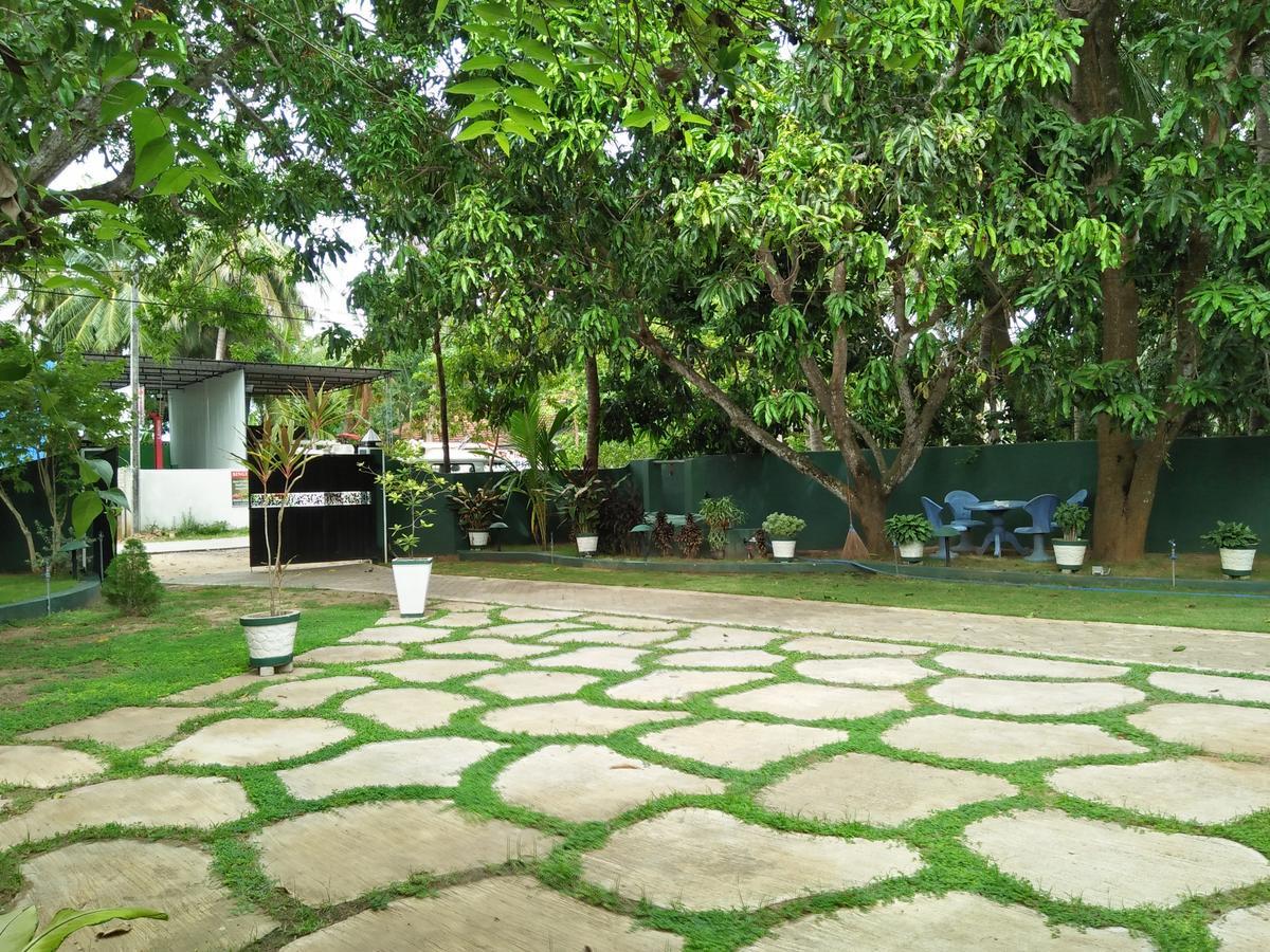 Shaa Lodge Tissamaharama Bagian luar foto