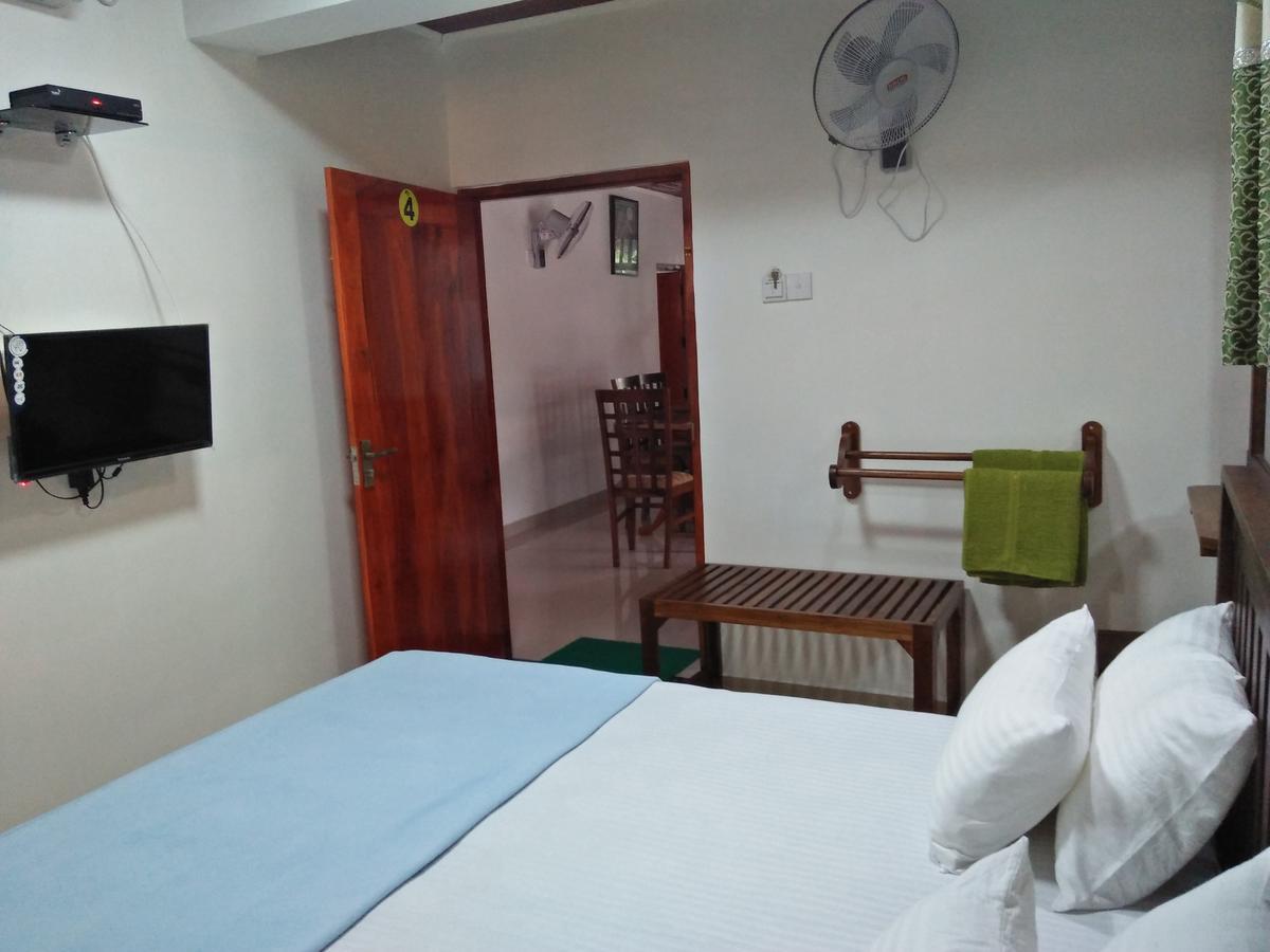 Shaa Lodge Tissamaharama Bagian luar foto